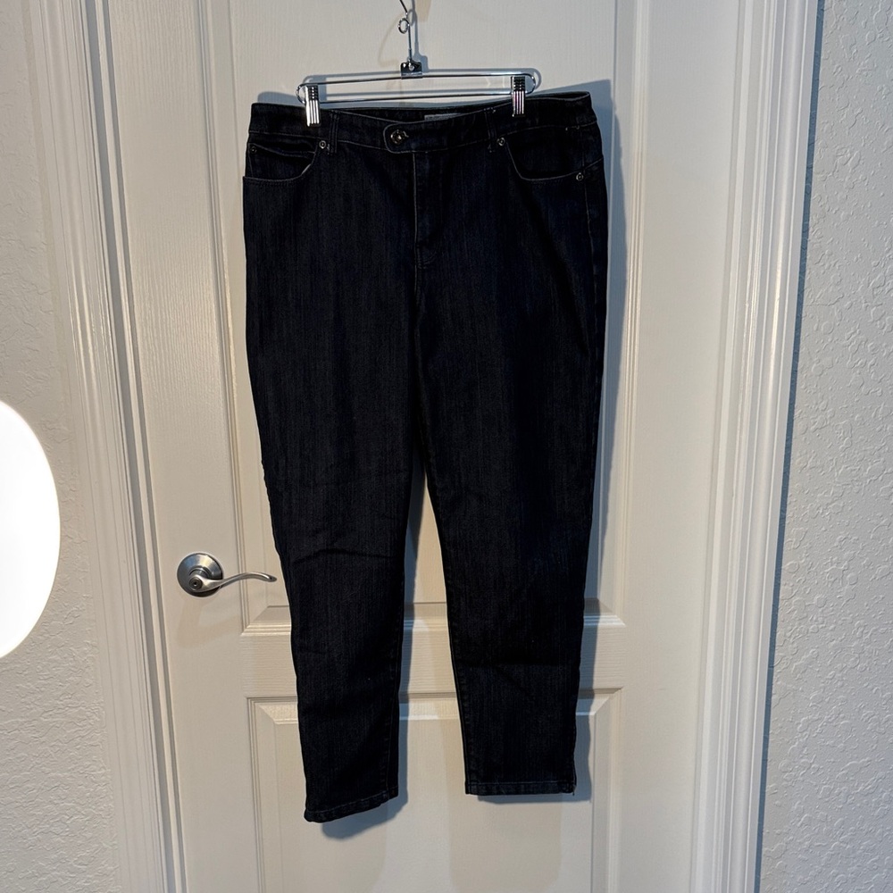 Chico’s Platinum Women’s Dark Blue Jeans Zippered Back Pockets Size 2 Inseam 28